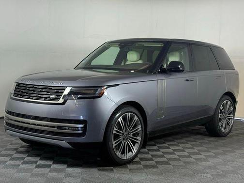 2025 Land Rover Range Rover P400 SE