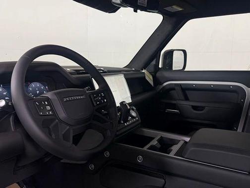 2026 Land Rover Defender P400 X