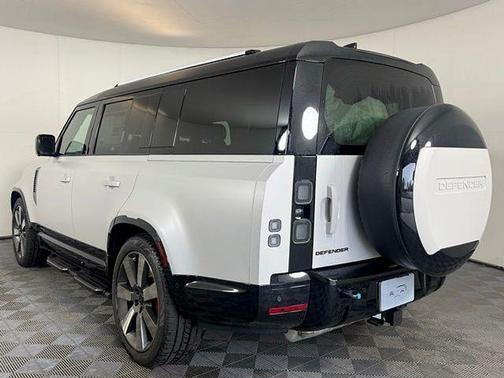 2026 Land Rover Defender P400 X