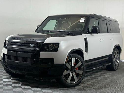 2026 Land Rover Defender P400 X