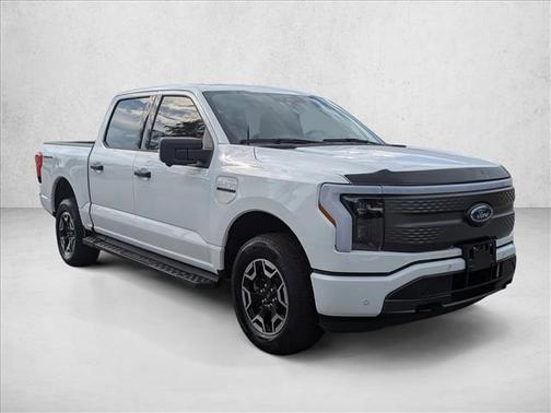 2023 Ford F-150 Lightning XLT