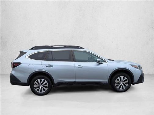 Ice Silver Metallic 2022 Subaru Outback Premium