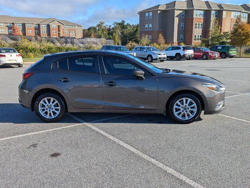 2017 Mazda Mazda3 Sport