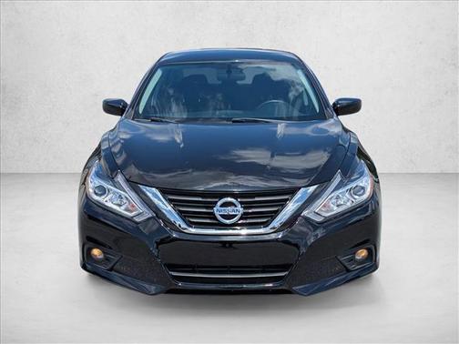 Super Black 2017 Nissan Altima 2.5 SR