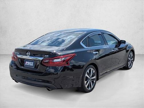 Super Black 2017 Nissan Altima 2.5 SR