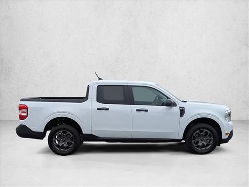 Oxford White 2023 Ford Maverick XLT