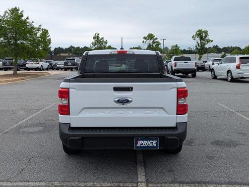 Oxford White 2023 Ford Maverick XLT