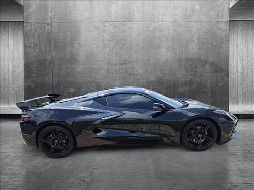2022 Chevrolet Corvette Stingray w/2LT