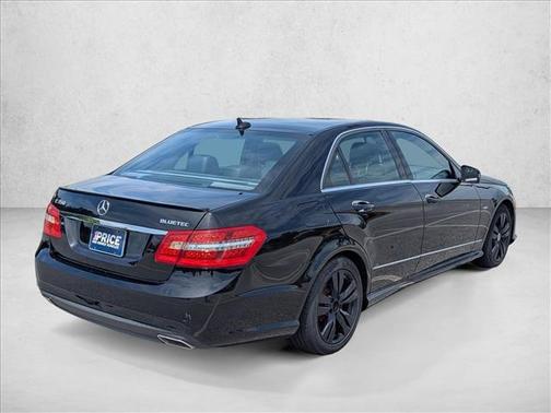 Black 2011 Mercedes-Benz E-Class E 350 Luxury BlueTEC