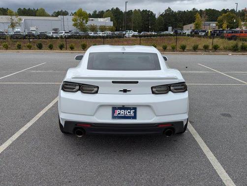 2021 Chevrolet Camaro RWD Coupe LT1