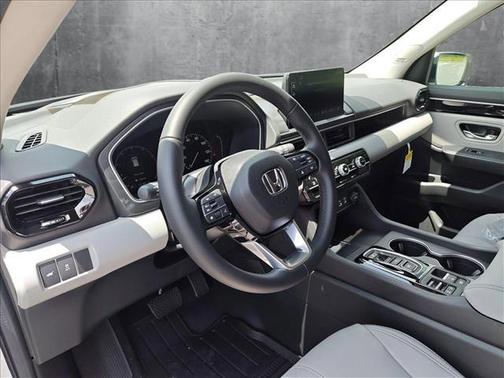 2025 Honda Pilot Touring 8-Passenger