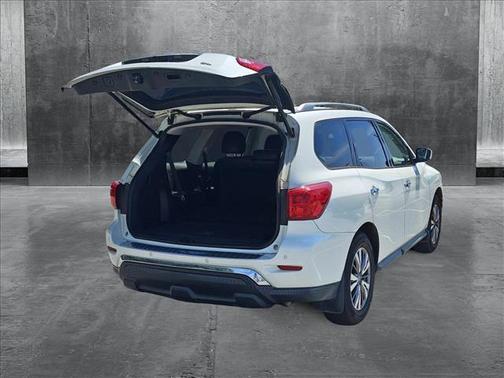 2018 Nissan Pathfinder SL