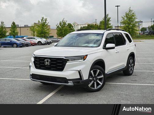 2025 Honda Pilot Touring 8-Passenger