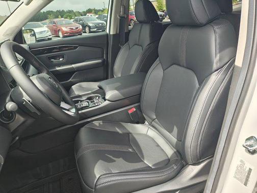2025 Honda Pilot Touring 8-Passenger