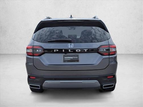 Modern Steel Metallic 2026 Honda Pilot EX-L