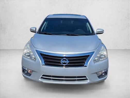 Brilliant Silver 2015 Nissan Altima 3.5 SL