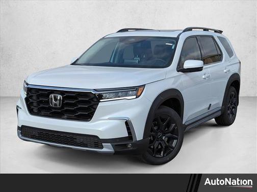 2025 Honda Pilot Touring 8-Passenger