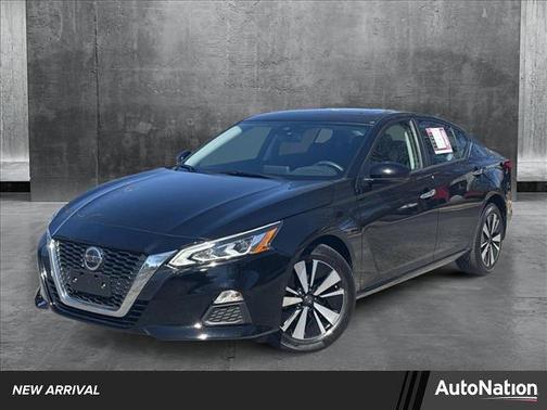2022 Nissan Altima 2.5 SV
