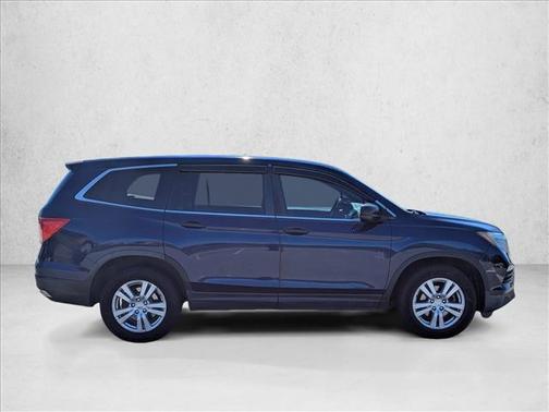 2017 Honda Pilot LX