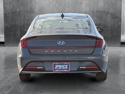 2022 Hyundai SONATA SE