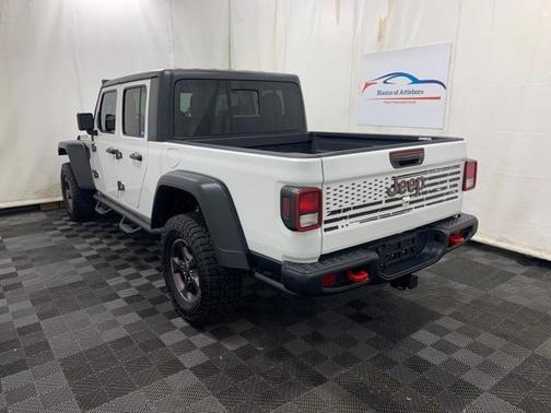 Photo 2 of 35 of 2020 Jeep Gladiator Rubicon