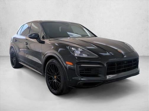 Jet Black Metallic 2022 Porsche Cayenne GTS