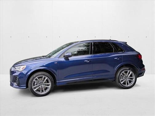 2025 Audi Q3 Premium 45 TFSI S line quattro Tiptronic