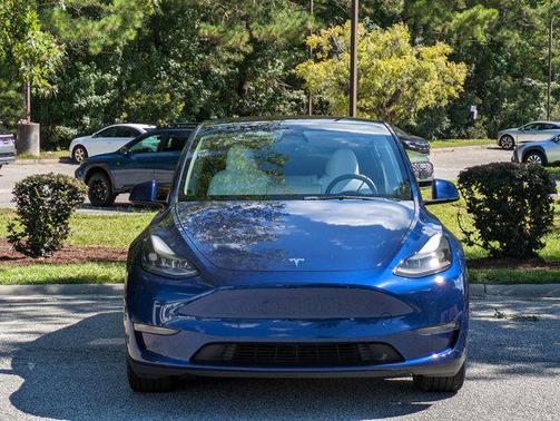 2023 Tesla Model Y Long Range Dual Motor All-Wheel Drive