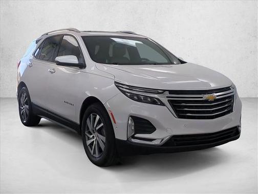 Iridescent Pearl Tricoat 2023 Chevrolet Equinox Premier w/1LZ