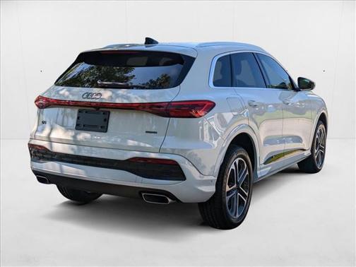 2025 Audi Q5 Premium