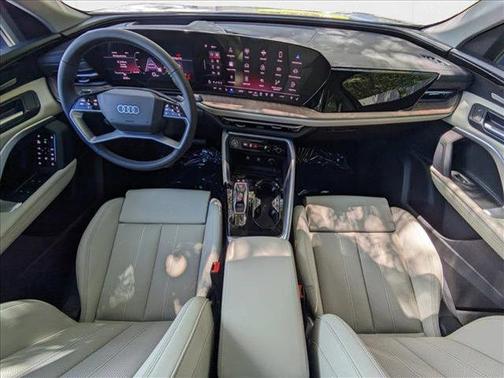 2025 Audi Q5 Premium