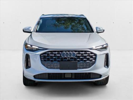 2025 Audi Q5 Premium