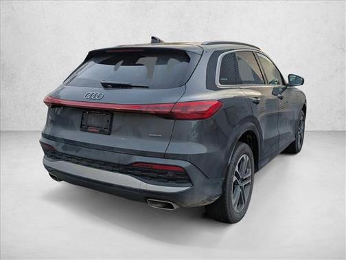 2025 Audi Q5 Premium Plus TFSI quattro S tronic