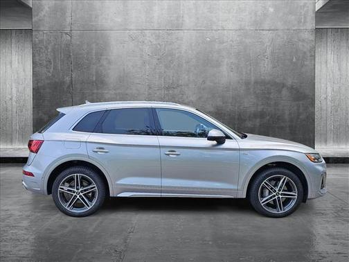 2021 Audi Q5 Prestige 55 TFSI e quattro S tronic