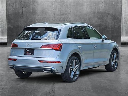2021 Audi Q5 Prestige 55 TFSI e quattro S tronic