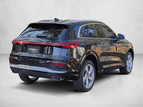 2025 Audi Q5 Premium Plus TFSI quattro S tronic