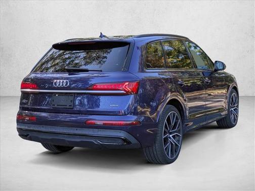 2021 Audi Q7 55 Prestige