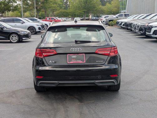 2017 Audi A3 e-tron 1.4T Premium