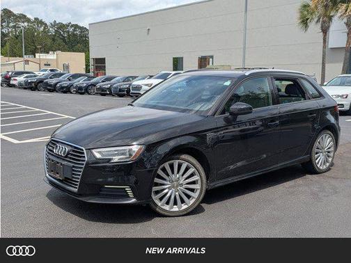 2017 Audi A3 e-tron 1.4T Premium