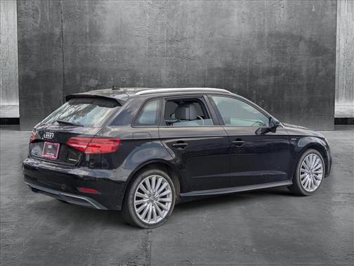 2017 Audi A3 e-tron 1.4T Premium