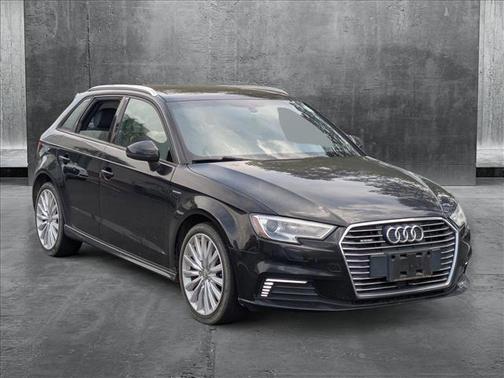 2017 Audi A3 e-tron 1.4T Premium