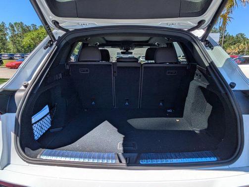Arkona White 2025 Audi Q5 Premium TFSI quattro S tronic