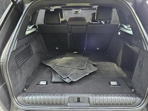 2021 Land Rover Range Rover Sport HSE Silver Edition