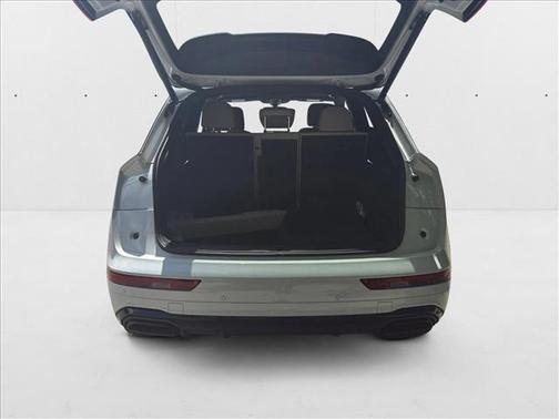2025 Audi Q5 45 S line Premium