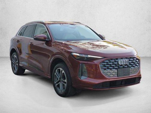 Grenadine Red Metallic 2025 Audi Q5 Premium Plus TFSI quattro S tronic