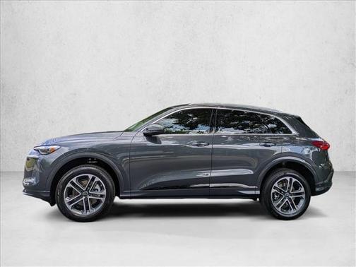 Tambora Gray Metallic 2026 Audi Q5 Premium Plus TFSI quattro S tronic