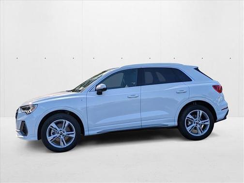 2024 Audi Q3 45 S line Premium Plus