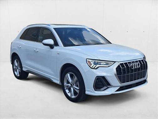 2024 Audi Q3 45 S line Premium Plus
