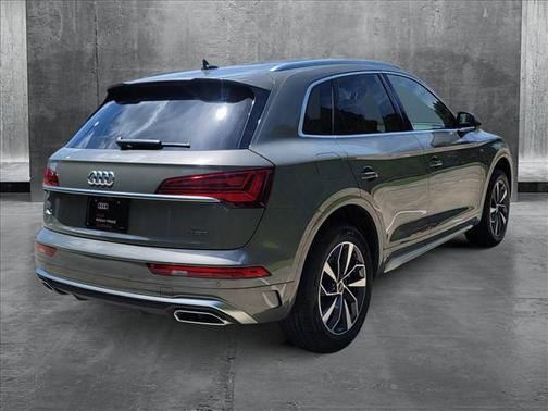 2024 Audi Q5 45 S line Premium Plus