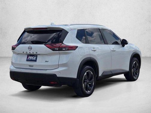 Everest White Pearl 2024 Nissan Rogue SV